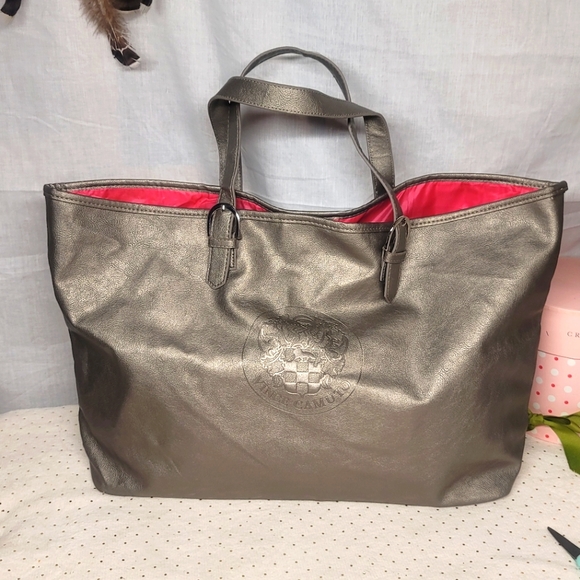 Vince Camuto Handbags - Vince camino large tote bag